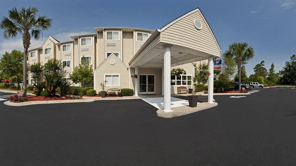 Microtel Inn & Suites By Wyndham Брунсуик Екстериор снимка